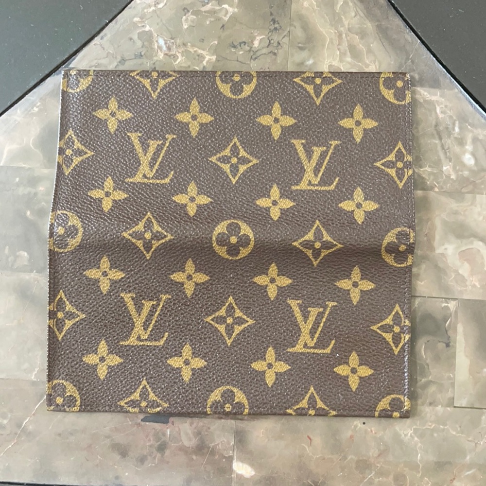 Louis Vuitton Checkbook Holder